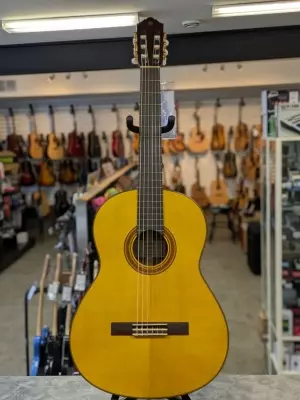Yamaha - CG162S